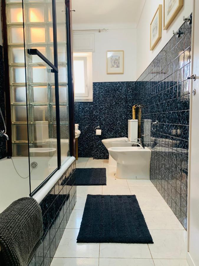 Beautiful Private Room Next To Lisbon - New Paço de Arcos Zewnętrze zdjęcie