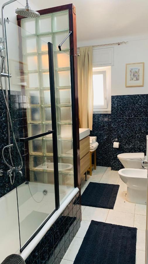 Beautiful Private Room Next To Lisbon - New Paço de Arcos Zewnętrze zdjęcie